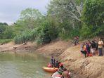 Pencarian-Sadina-Galang-Anugrah-12-bocah-tenggelam-di-Sungai-balangan.jpg