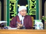 Penceramah-Buya-Yahya-menjelaskan-istilah-Rebo-Wekasan-dan-pandangan-Islam-12.jpg