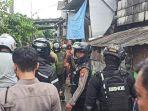 Penggerebekan-sarang-narkoba-di-Kampung-Bahari-Tanjung-Priok-Jakarta-Utara.jpg