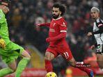 Penjaga-gawang-Fulham-Jerman-17-Bernd-Leno-Kiri-dan-Mo-Salah-Liverpool.jpg