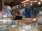 Penjualan-emas-di-Toko-Annor-Pasar-Sentra-Antasari-asdf.jpg