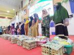 Penyerahan-10000-telur-dari-Kepala-BKKBN-RI-Hasto-Wardoyo-di-Tapin-Selasa-16052023.jpg