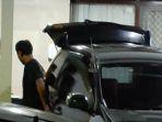 Penyidik-KPK-menggeledah-rumah-dinas-Menteri-Pertanian-Syahrul-Yasin-Limpo.jpg