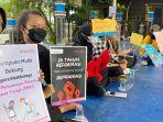 Perempuan-Mahardhika-gelar-aksi-di-Siring-Menara-Pandang-Banjarmasin-Sabtu-20052023.jpg