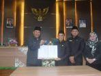 Persetujuan-Raperda-Perubahan-APBD-2023-menjadi-perda.jpg