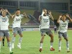 Persik-Kediri-vs-Persib-Bandung-lanjutan-Liga-1-20222023-di-Stadion-Manahan-Solo.jpg