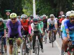 Peserta-Tour-De-Loksado-saat-start-di-Kota-Kandangan-Hulu-Sungai-Selatan.jpg