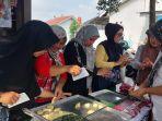Peserta-dari-UMKM-mengikuti-pelatihan-membuat-kue-ala-roti-boy.jpg