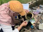 Petugas-Dinas-Kesehatan-Tapin-melakukan-penyelidikan-epidemiologi-jentik-nyamuk.jpg