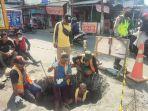 Petugas-PDAM-Bandarmasih-melakukan-penggalian-di-Jalan-Veteran.jpg