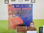 Petugas-PPDB-di-SMKN-1-Marabahan-kalsel-Senin-03072023.jpg