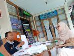 Petugas-PPS-Kelurahan-Kandangan-Barat-melayani-pendaftaran-KPPS.jpg