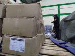 Petugas-dari-KPU-Tapin-melakukan-pengecekan-logistik-Pemilu-2024-12.jpg