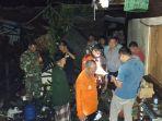 Pihak-kepolisian-saat-berkumpul-melakukan-sdf.jpg