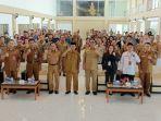Plt-Bupati-Kapuas-HM-Nafiah-Ibnor-lakukan-foto-bersama2.jpg