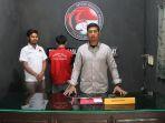 Pria-berinsial-S-30-diamankan-personel-Satresnarkoba-Polres-Malinau-saat-akan-transaksi-sabu.jpg