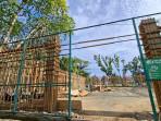 Proses-pembangunan-lapangan-tenis-di-HSU2.jpg