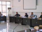 RAPAT-kerja-Komisi-III-DPRD-Tala-dengan-Diskopdag-Tala-1.jpg