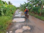 RUSAK-Beginilah-kondisi-Jalan-Saripul-yang-mengalami-kerusakan-berat.jpg