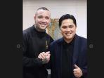 Raffi-Ahmad-pajang-foto-Radja-Nainggolan-dan-Erick-Thohir.jpg