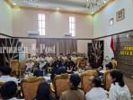 Rakor-Forkopimda-Banjarbaru-bersama-pihak-terkait-membahas-program-MBG.jpg