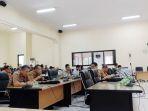 Rapat-Banggar-dan-TAPD-dengan-SKPD-di-kabupaten-HST-kalsel-Selasa-29112022.jpg