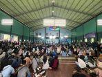 Ribuan-relawan-Dozer-Banjarbaru-berkumpul-di-Lapangan-Badminton.jpg
