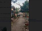 SUASANA-di-RT-5-Desa-Asamasam-Jumat-223-sore-Sebagian-warga-merasakan-efek-gempa.jpg