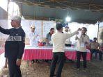 SUASANA-perhitungan-suara-di-TPS-007-Kompleks-CIP-Desa-Atuatu-Rabu-sore-lalu12.jpg