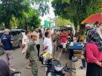 Satpol-PP-Balangan-memberikan-peringatan-kepada-pedagang.jpg