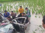 Satu-keluarga-tewas-mobil-Toyota-Rush-ditabrak-kereta-api-di-Deli-Serdang.jpg
