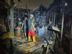 Sejumlah-rumah-di-Jalan-Veteran-Gang-Kenari-tinggal-puing.jpg