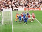Sepak-pojok-kini-menjadi-sentara-andalan-Arsenal-saat-bertanding.jpg