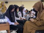 Sesi-praktiK-pelatihan-Konselor-Sebaya.jpg