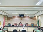 Sidang-pengadaan-iPad-di-Sekretariat-DPRD-Banjarbaru-dengan-terdakwa-Aulia-Rachman.jpg