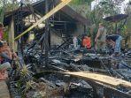 Sisa-puing-Kebakaran-yang-terjadi-di-Desa-Muara-Jaya.jpg