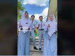 Siswa-SMAN-1-Karangintan-mempromosikan-sekolahnya.jpg