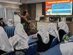 Siswa-dan-siswi-SMK-3-Banjarmasin-mendapatkan-materi-wawasan-kebangsaan.jpg