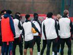 Skuad-Manchester-United-saat-melakukan-latihan-bersama.jpg