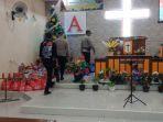 Sterilisasi-dilakukan-oleh-personil-Polres-Batola-di-salah-satu-Gereja.jpg