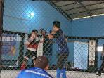 Suasana-duel-atlet-MMA-Porprov-XII-Kalsel-di-Gedung-Serbaguna-Desa-Bumijaya-Selasa-411-siang.jpg