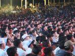 Suasana-nonton-bareng-pertandingan-sepak-bola-di-halaman-Balai-Kota-Banjarmasin.jpg
