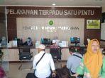 Suasana-pelayanan-surat-keterangan-tidak-pernah-dipidana-di-Pengadilan-Negeri-Marabahan.jpg