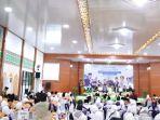 Suasana-pelepasan-JCH-Kloter-BDJ-06-di-Aula-Jeddah-Asrama-Haji-Embarkasi-Banjarmasin.jpg