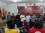 Suasana-pengumuman-DCS-usai-Rapat-Pleno-DCS-di-KPU-Banjar.jpg