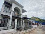 Suasana-rumah-bertingkat-di-Banjarbaru-sempat-ramai-di-medsos.jpg