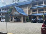 Suasana-tampak-depan-Fakultas-Kehutanan-Univeritan-Lambung-Mangkurat-ULM.jpg