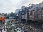 TERBAKAR-Rumah-kosong-di-Jalan-A-Yani-KM-2-Banjarmasin1.jpg