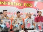 Tiga-pelaku-pembunuhan-di-warung-malam-dihadirkan-di-Polres-hst-kalsel-Selasa-05092023.jpg