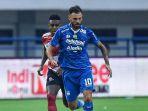 Tyronne-del-Pino-saat-laga-Persib-Bandung-vs-Madura-United.jpg